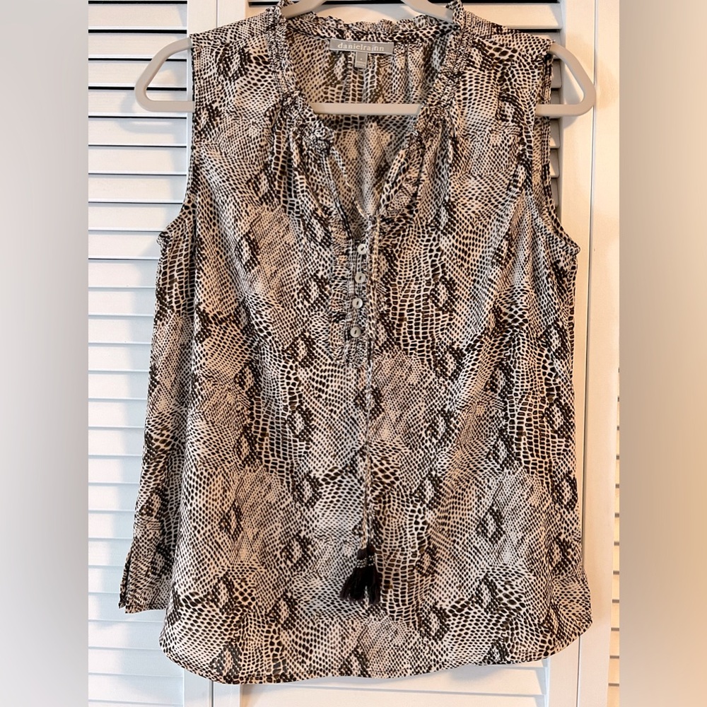 Daniel Rainn size S Snake Skin blouse. Tassel and ruffle details
